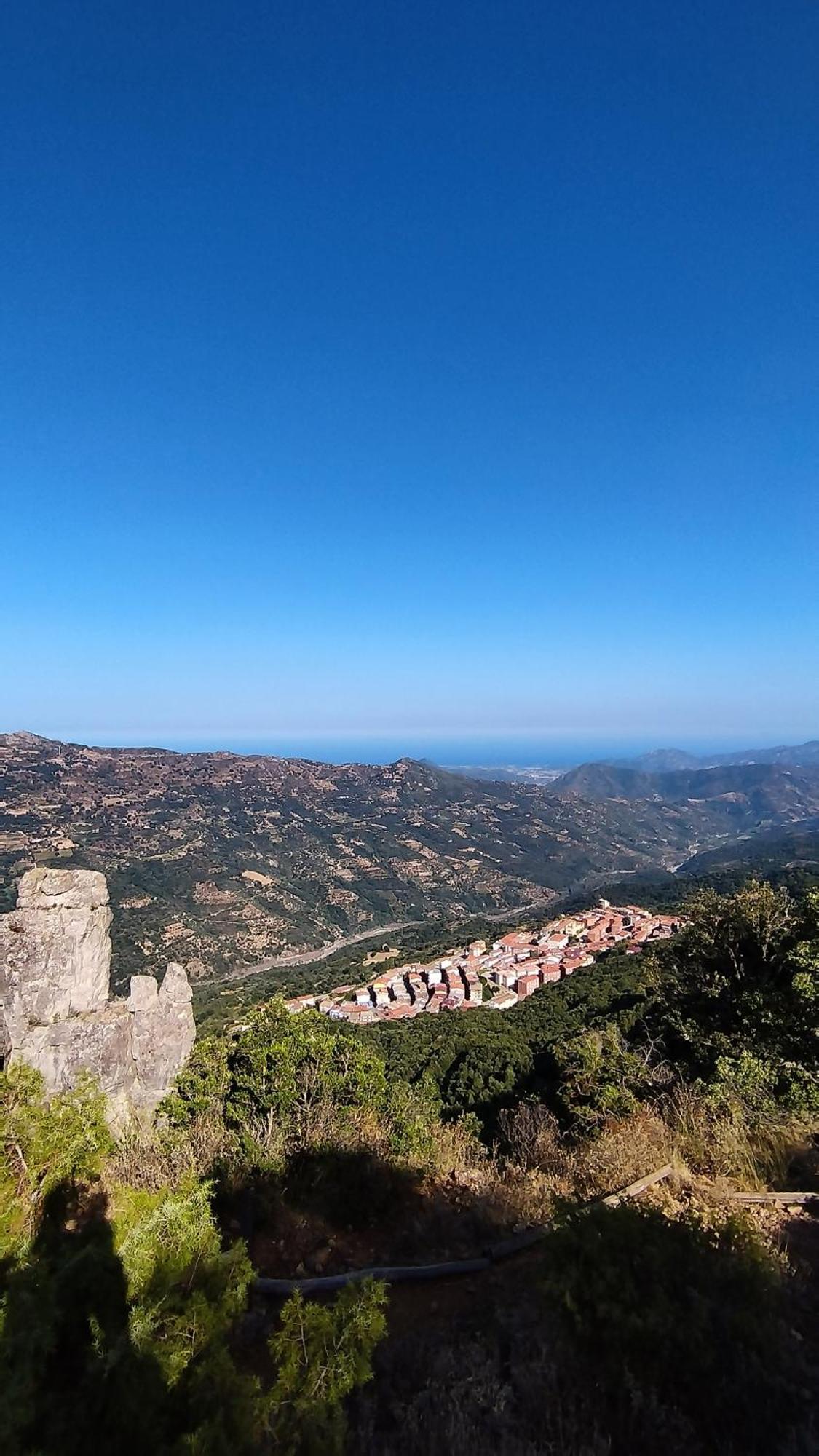 Villa immersa nel verde a pochi minuti dal mare Jerzu Esterno foto